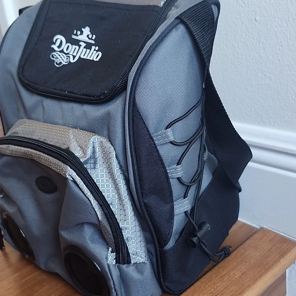 Don Julio 1942 - Cooler bag With 2 Speakers. - Picture 2 of 10